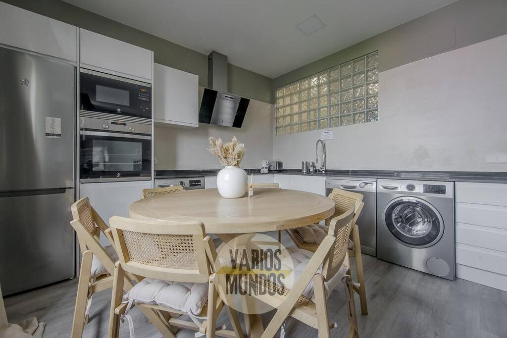 Luxury&Cool 9Pax Con Vistas Al Centro De Madrid Apartment Exterior foto